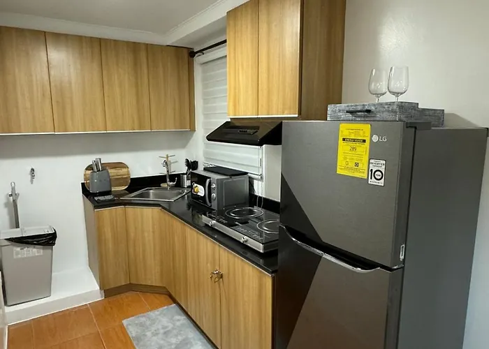 Modern Minimalist Luxe Retreat 2 Bedroom With Parking Manila
