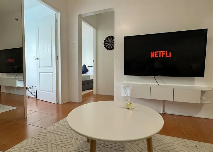Apartment Modern Minimalist Luxe Retreat 2 Bedroom With Parking *