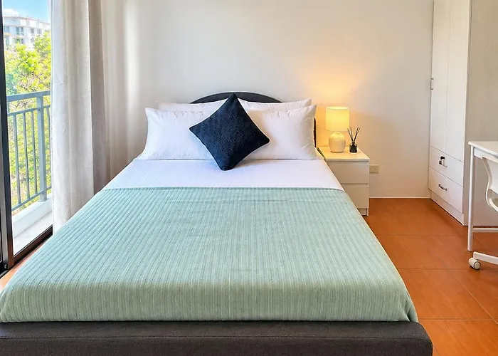 Modern Luxe 2 Bedroom Free Pool Access Parking And Netflix *